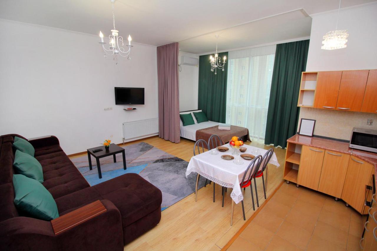 Уютные И Комфортные Квартиры В Жк Манхэттен Apartment Almaty Ngoại thất bức ảnh